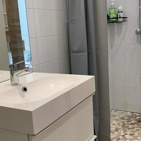 Studio Avec Terrasse Au Cœur De